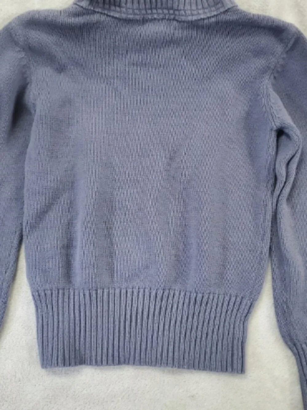 Old Navy Girls Sweater Size Medium Knit with Blue/Grey And Pink and White Heart